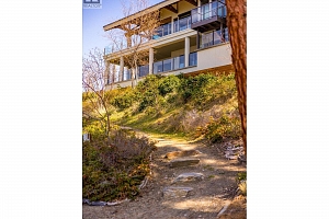 5560 Lakeshore Road - Photo 50