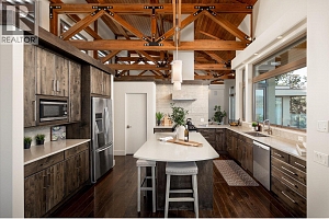 5560 Lakeshore Road - Photo 8