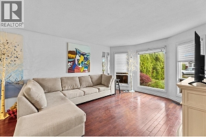 3430 Silverberry Road - Photo 8