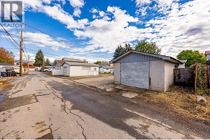 836 Cawston Avenue - Photo 36