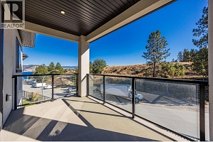 1675 HARBOUR VIEW Crescent - Photo 16