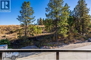 1675 HARBOUR VIEW Crescent - Photo 18