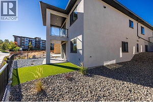 1675 HARBOUR VIEW Crescent - Photo 43