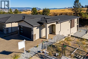 1675 HARBOUR VIEW Crescent - Photo 50