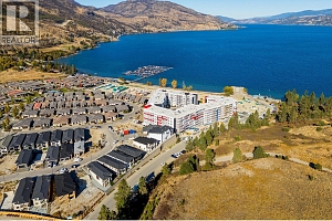 1675 HARBOUR VIEW Crescent - Photo 62