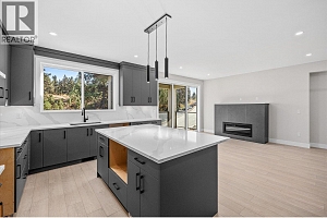 1675 HARBOUR VIEW Crescent - Photo 7