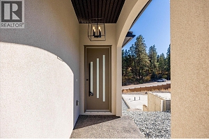 1675 HARBOUR VIEW Crescent - Photo 9