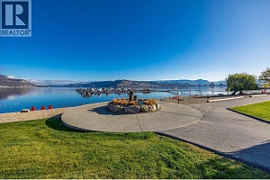 1675 HARBOUR VIEW Crescent - Photo 91