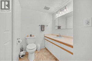 703 Granville Avenue Unit# 104 - Photo 11