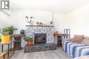 2160 Lynrick Road - Photo 9