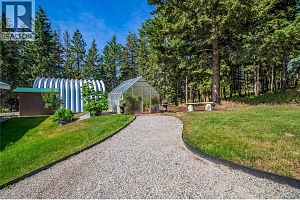 5738 Goudie Road - Photo 18