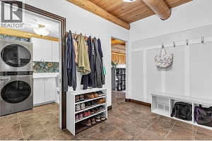 5738 Goudie Road - Photo 37