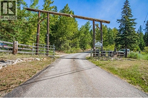 5738 Goudie Road - Photo 4