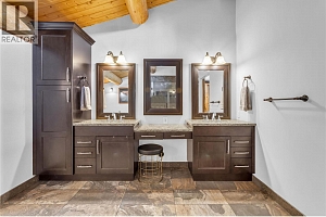 5738 Goudie Road - Photo 45