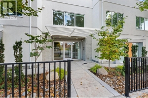 4071 Lakeshore Road Unit# 402 - Photo 4