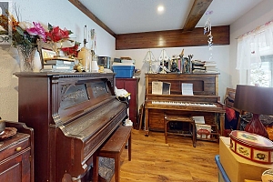 2545 6 Highway - Photo 37