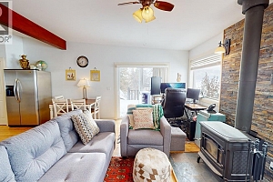 2545 6 Highway - Photo 43