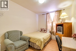 730 Bernard Avenue - Photo 13