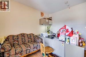 730 Bernard Avenue - Photo 36