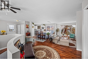 5821 Atkinson Crescent - Photo 2