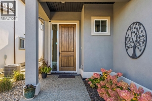 1827 Viewpoint Drive - Photo 2