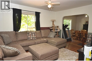 2203 45 Avenue - Photo 9