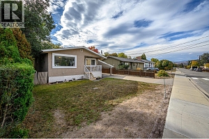 3700 24 Avenue - Photo 35