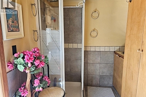 599 Clifton Road S - Photo 14