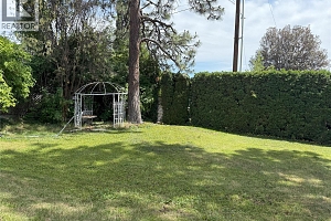 599 Clifton Road S - Photo 37