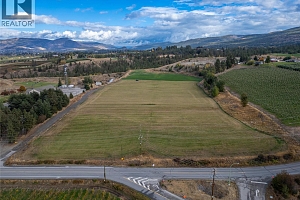 4121 Casorso Road - Photo 2