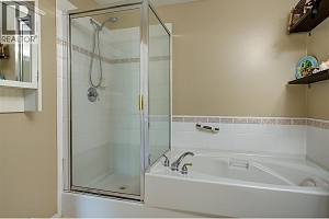 555 Houghton Road Unit# 203 - Photo 25