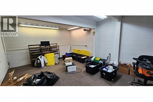 876 Leathead Road Unit# 1 - Photo 6