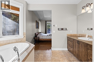 4802 Trepanier Road - Photo 33