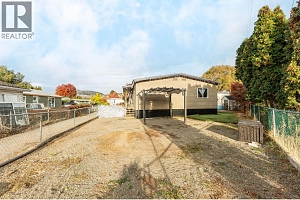 2005 Boucherie Road Unit# 98 - Photo 30