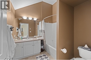 2300 Benvoulin Road Unit# 303 - Photo 31