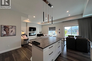 935 9th Avenue - Photo 10