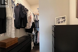 935 9th Avenue - Photo 17