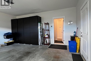 935 9th Avenue - Photo 22