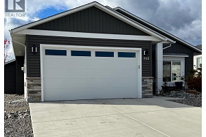 935 9th Avenue - Photo 3