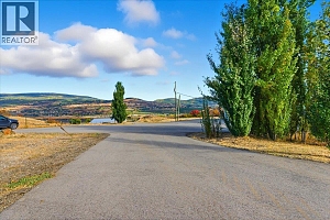 6924 / 6926 Old Kamloops Road - Photo 26