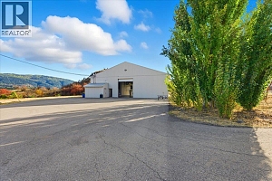 6924 / 6926 Old Kamloops Road - Photo 4