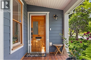 784 Lawrence Avenue - Photo 3