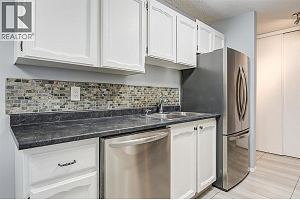 555 Rowcliffe Avenue Unit# 202 - Photo 18