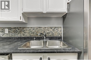 555 Rowcliffe Avenue Unit# 202 - Photo 19