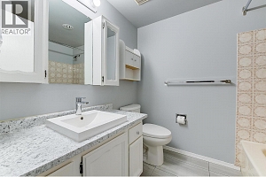 555 Rowcliffe Avenue Unit# 202 - Photo 31