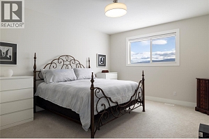 2363 Hawks Boulevard - Photo 23