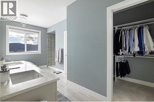 2363 Hawks Boulevard - Photo 24