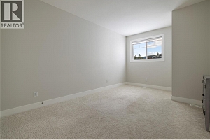 2363 Hawks Boulevard - Photo 31