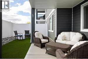 2363 Hawks Boulevard - Photo 41