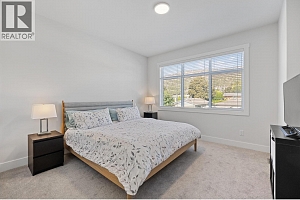 115 Wyndham Crescent Unit# 12 - Photo 18